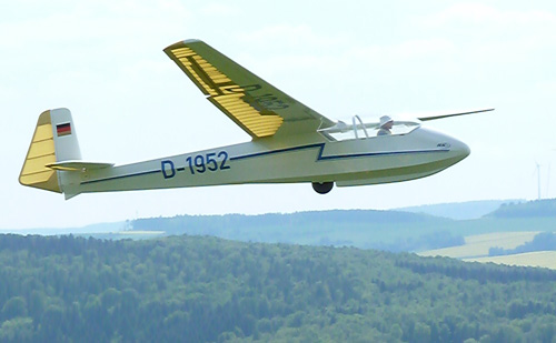 Segelflug-Doppelsitzer Ka 7 (Symbolbild)
